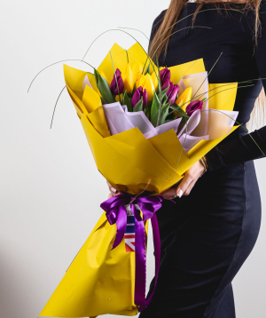 Bouquet «Midway» with tulips