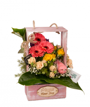 Composition `Arlon` with roses and gerberas