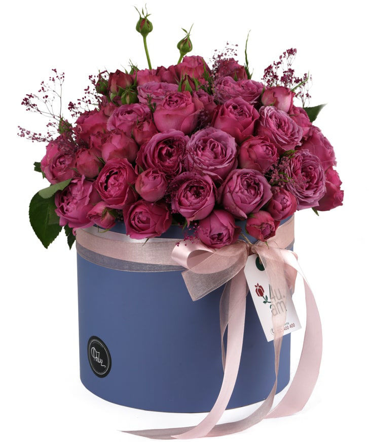 Композиция «Упсала» из темно-розовых кустовых пионовидных роз