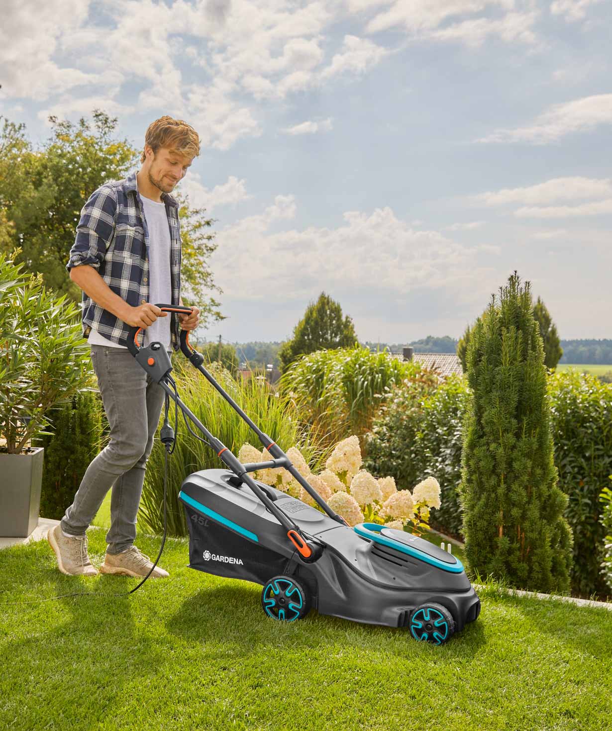 Սիզամարգի էլեկտրական հնձիչ «Gardena» PowerMax, 1800/42