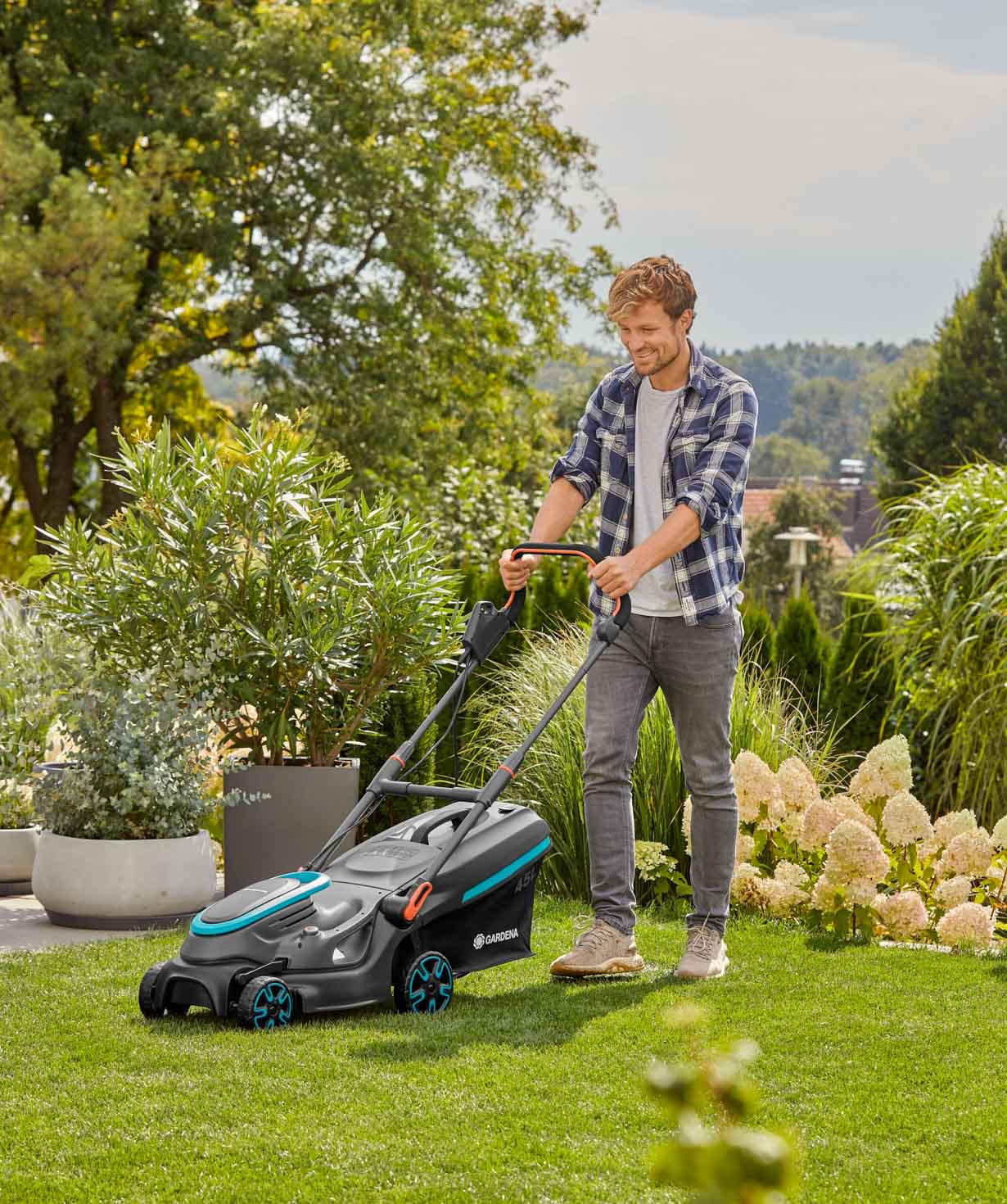 Սիզամարգի էլեկտրական հնձիչ «Gardena» PowerMax, 1800/42