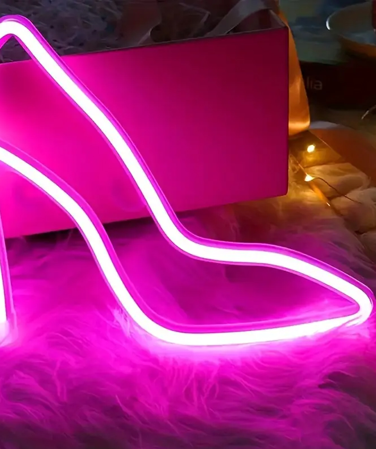 Neon light «Gift Store» High Heel №247