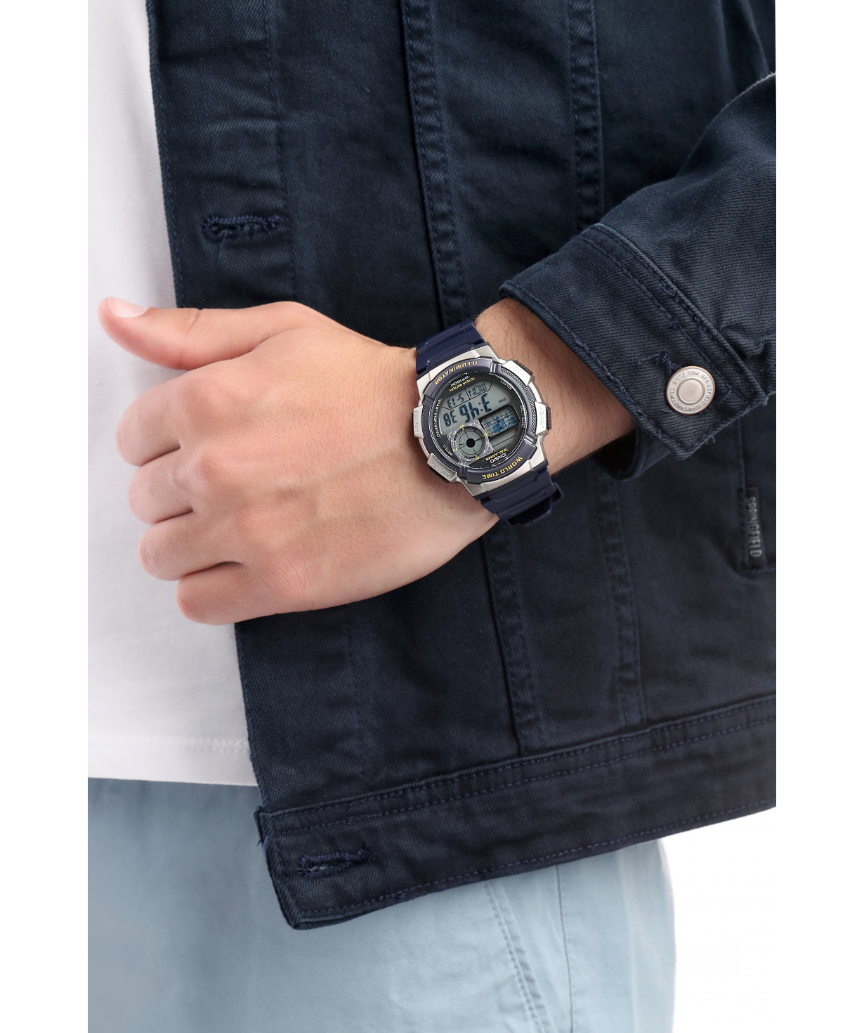 Наручные часы `Casio` AE-1000W-2AVDF
