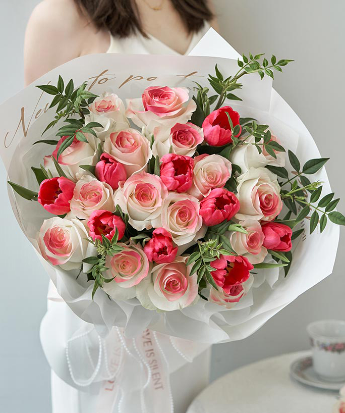 Չինաստան․ ծաղկեփունջ №012 վարդերով և կակաչներով