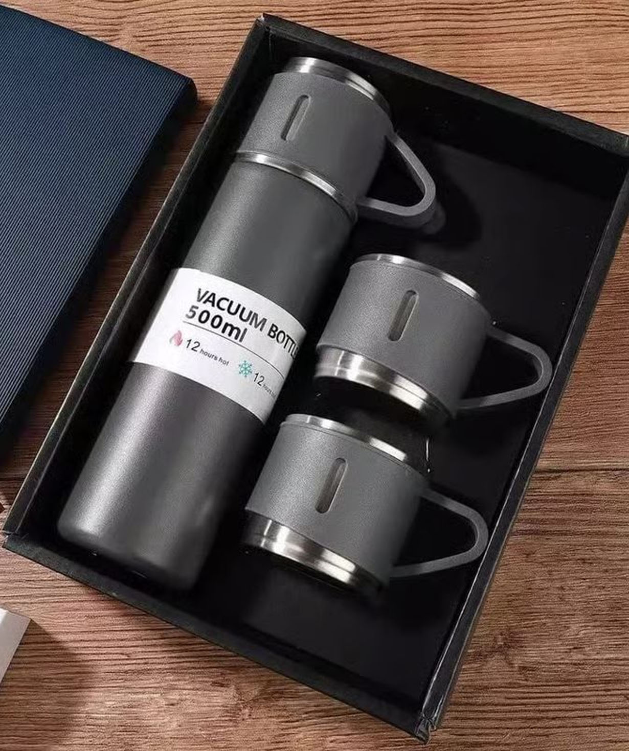 Thermos «Creative Gifts» 500 ml, with cups