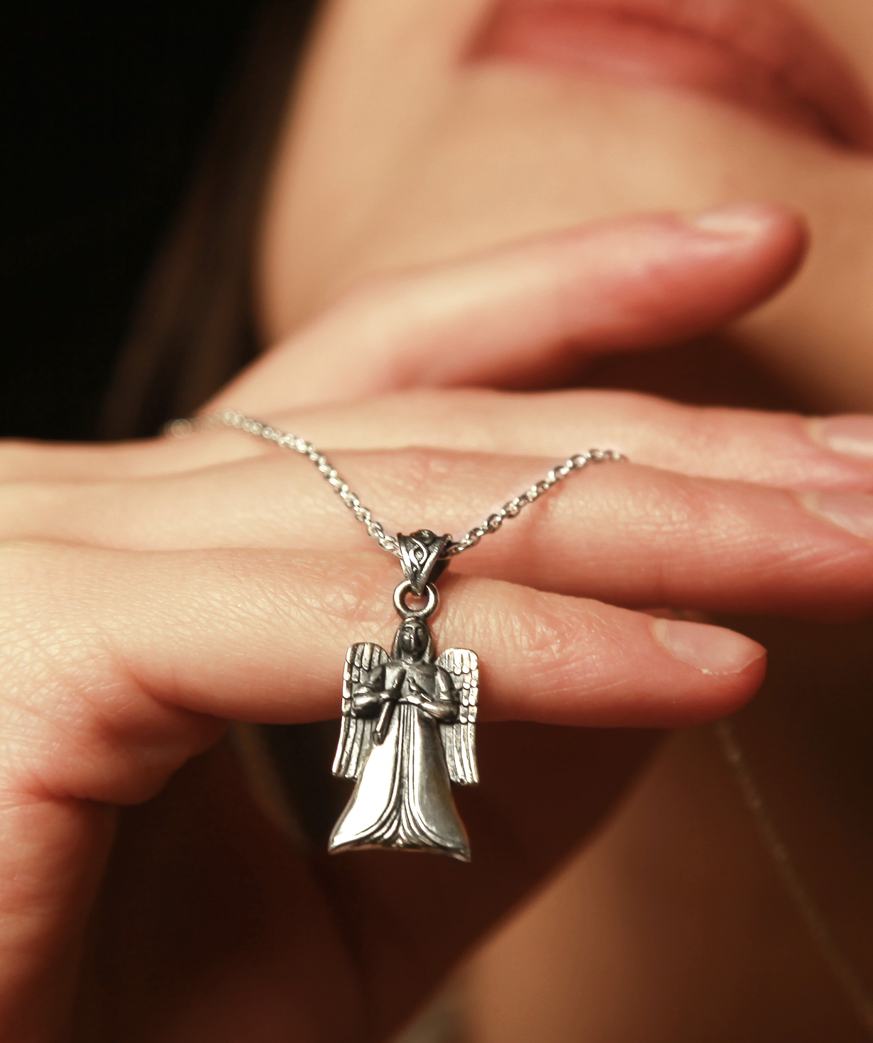 Ожерелье ''Девочка-ангелочек Шуши'' из серебро