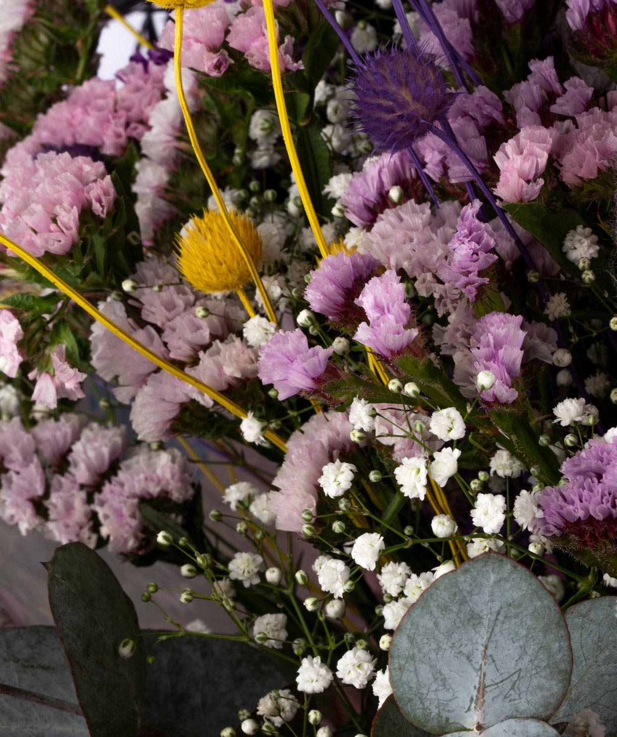 Bouquet `Celaya` with field flowers