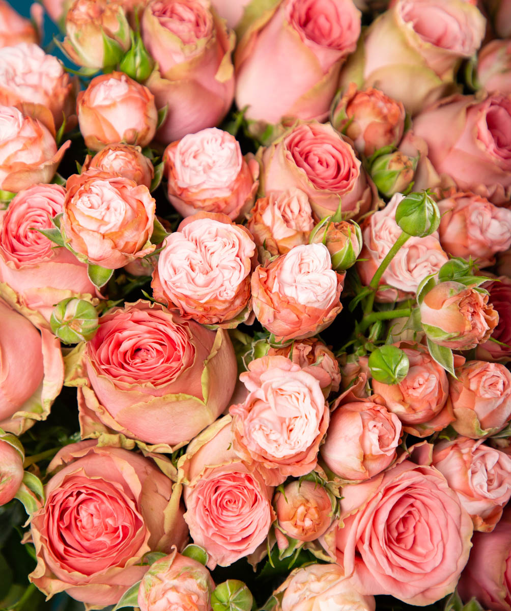 Букет ''Авила'' с кустовыми розами