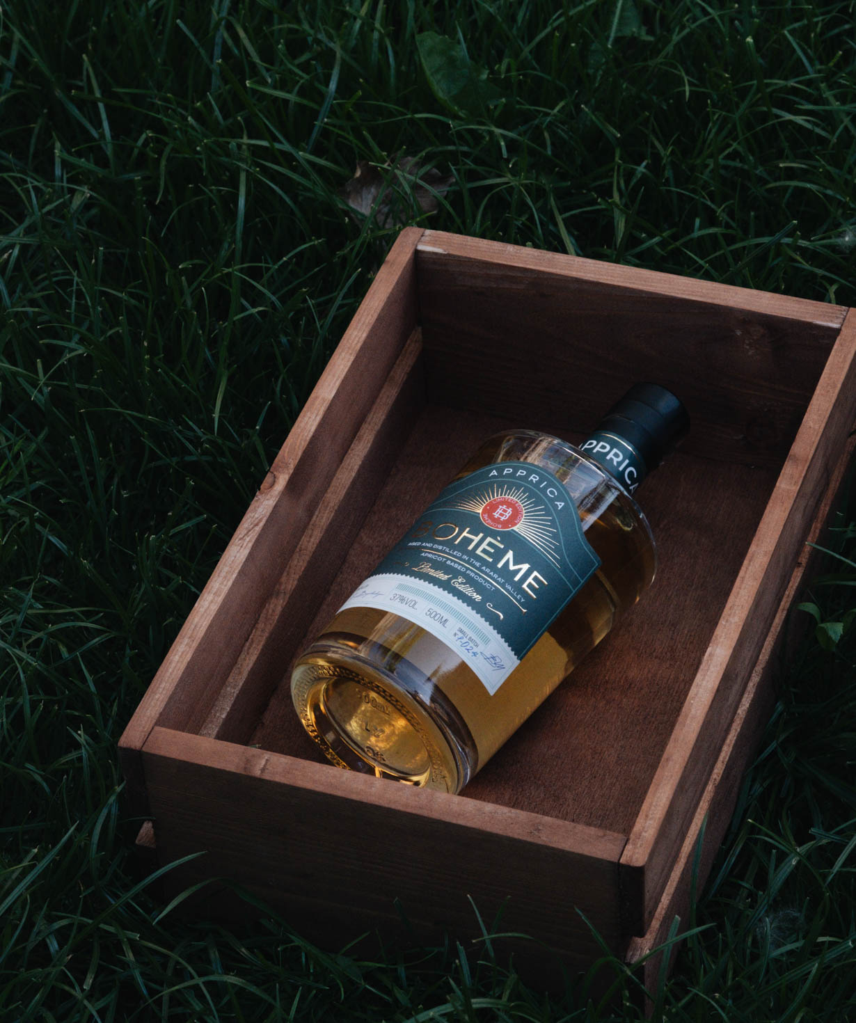 Alcoholic spirit «Bohème Apprica» 37%, 500 ml
