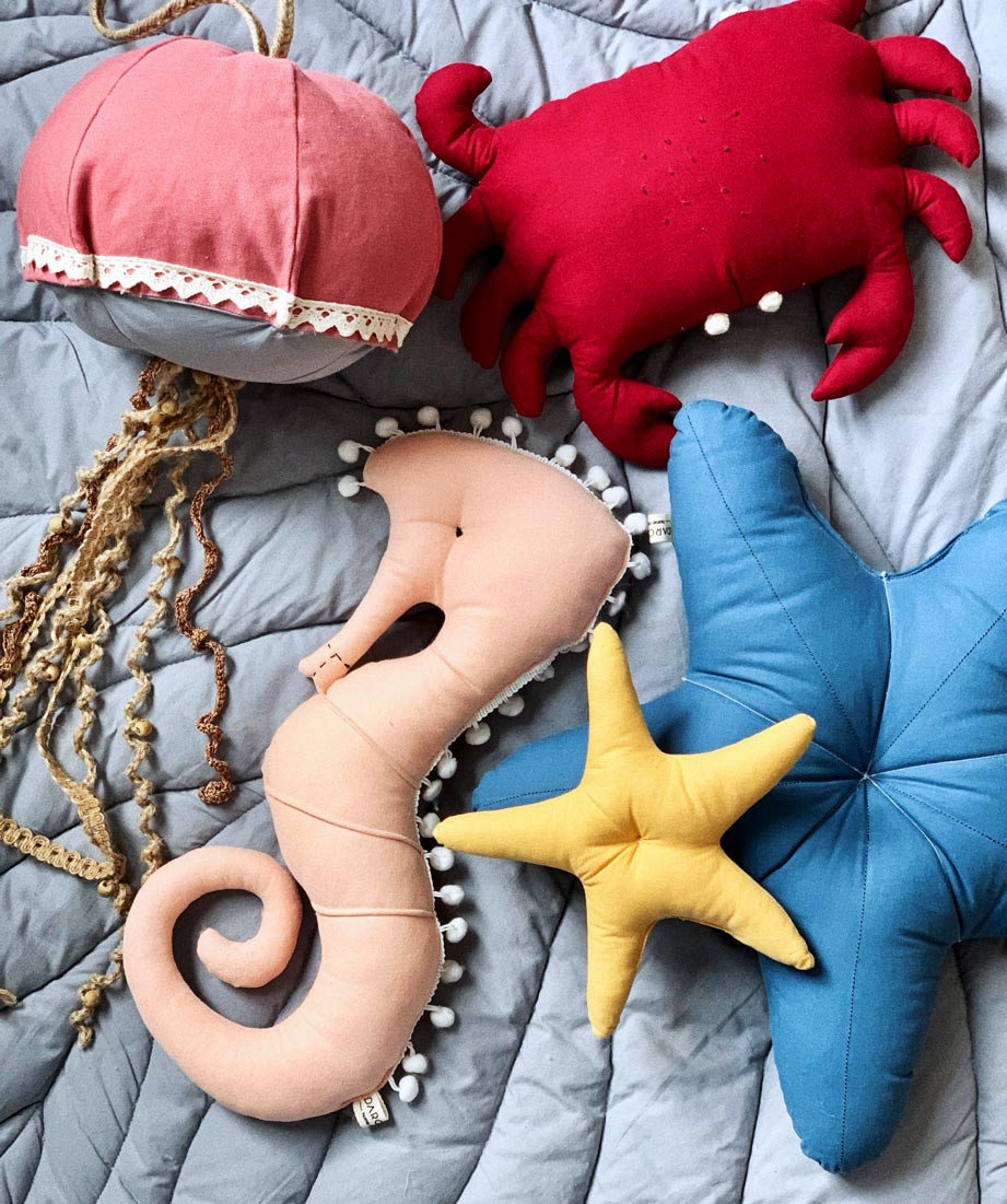 Pillow - toy `Darchin` sea horse