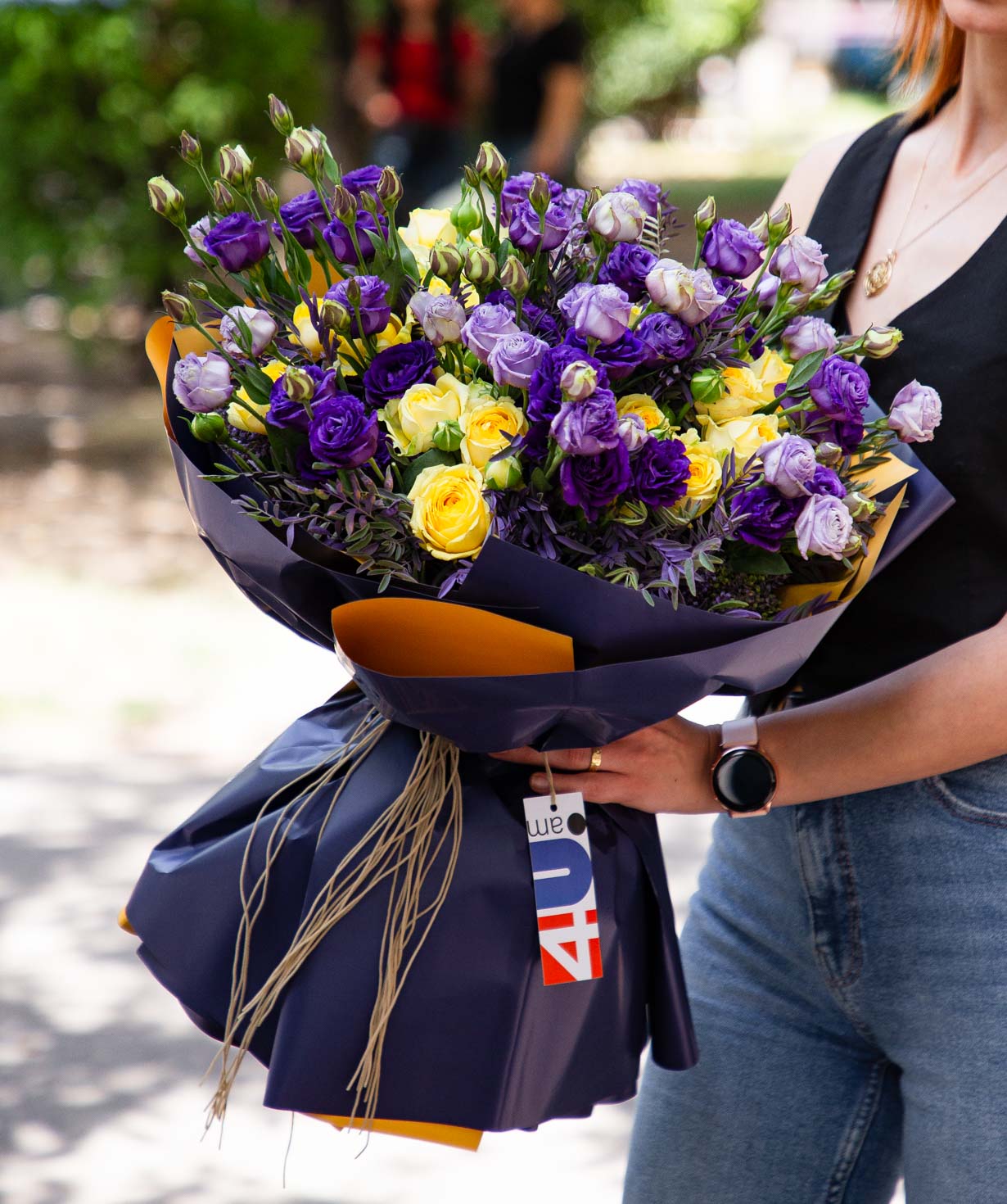 Bouquet «Nishio» with spray roses and lisianthuses