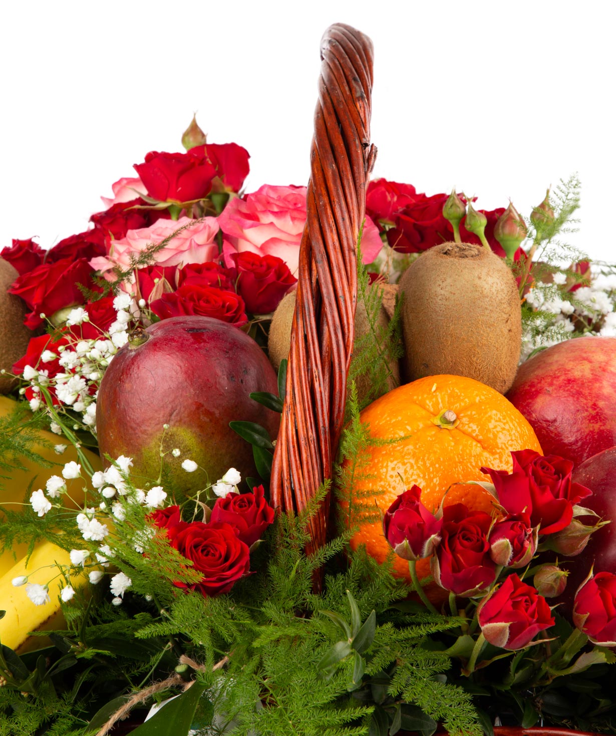Композиция `Брабос` с цветами и фруктами