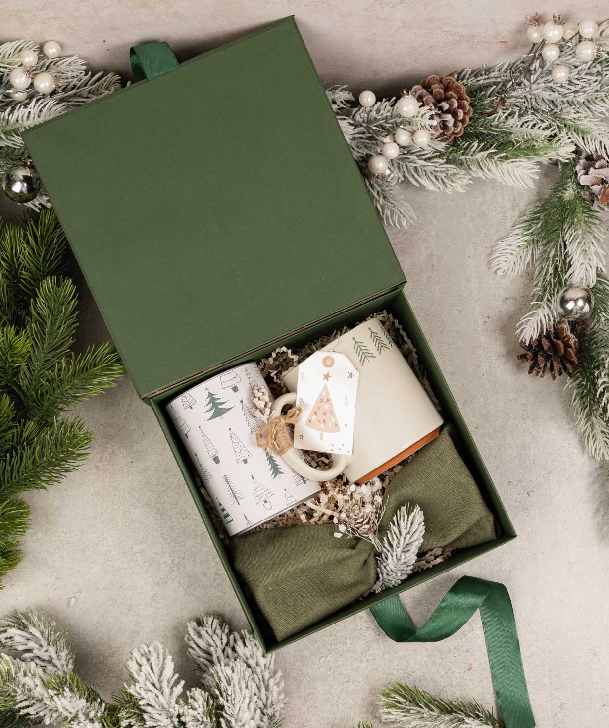 Gift box «THE BOX» №553 New Year's