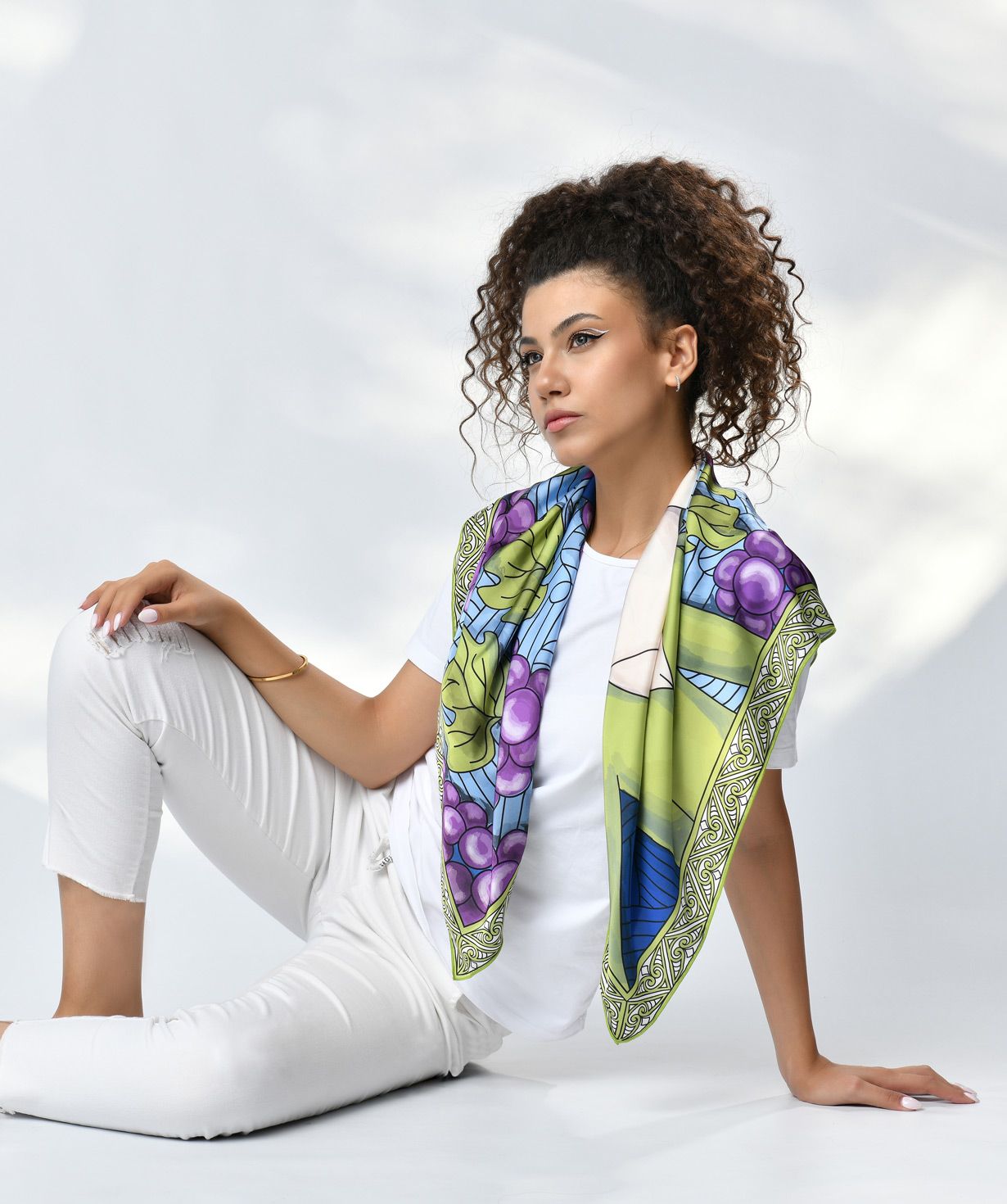 Scarf `Sunny jewelry` Grapes