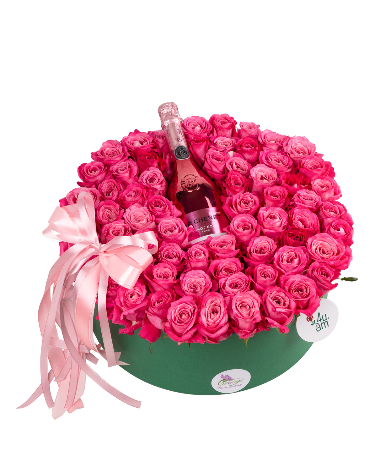 Композиция ''Риаче'' с розами и шампанским