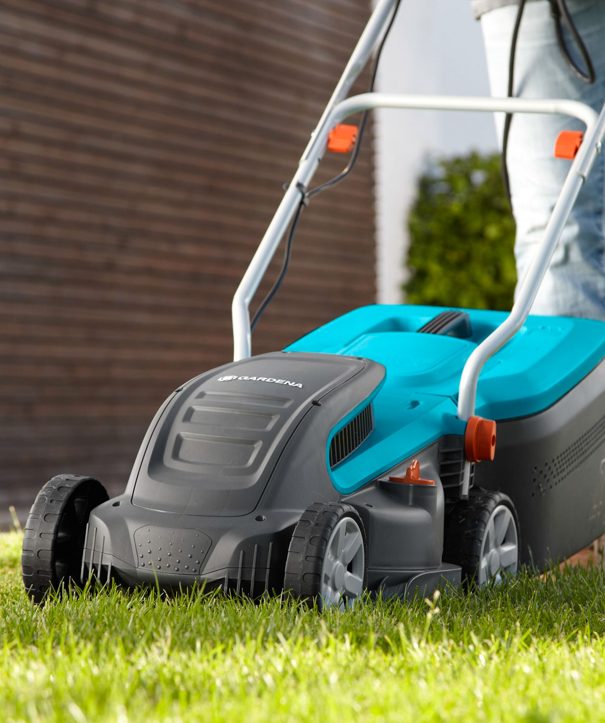 Սիզամարգի էլեկտրական հնձիչ «Gardena» PowerMax, 1400/34