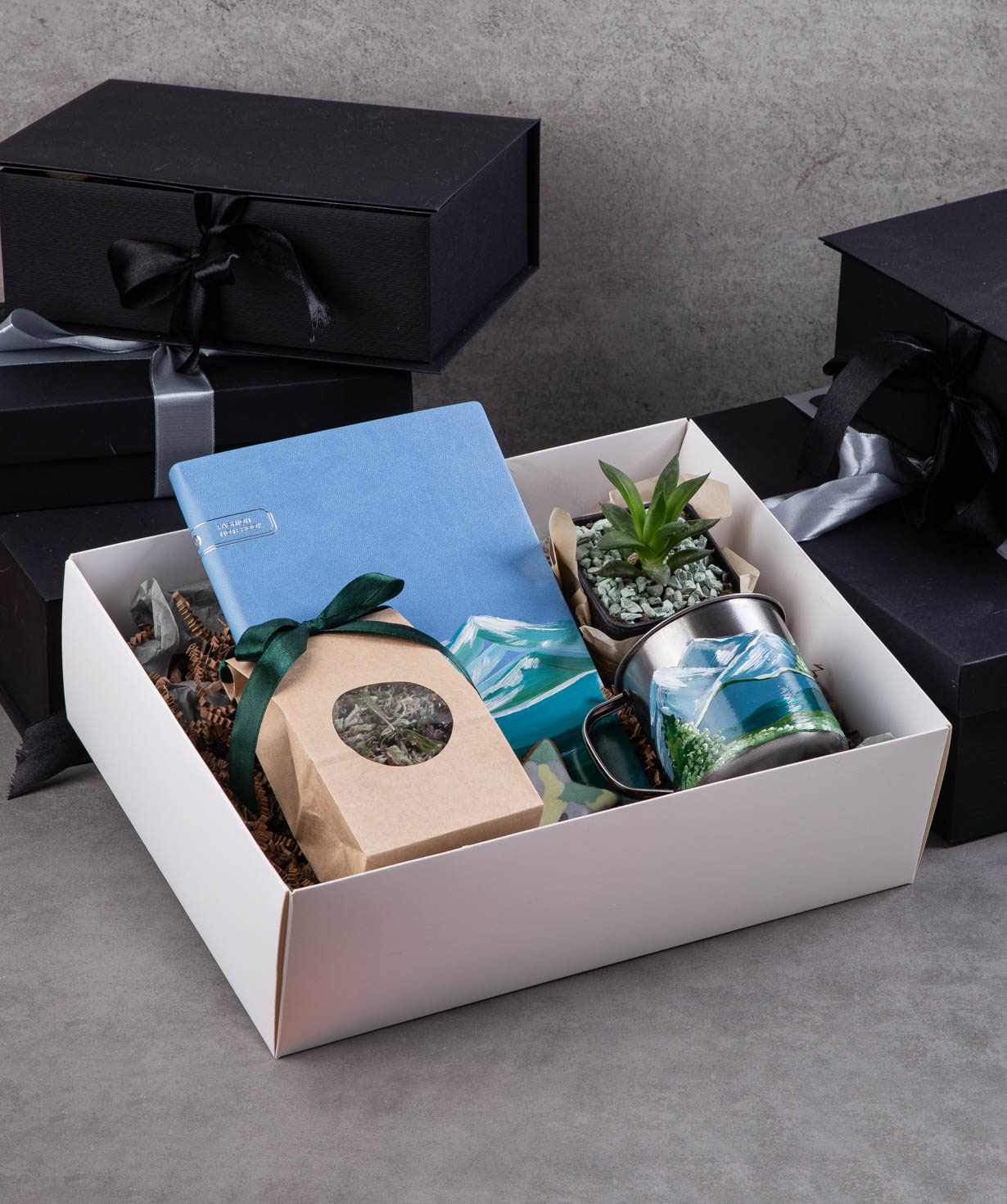 Gift box «THE BOX» №359 Mountains