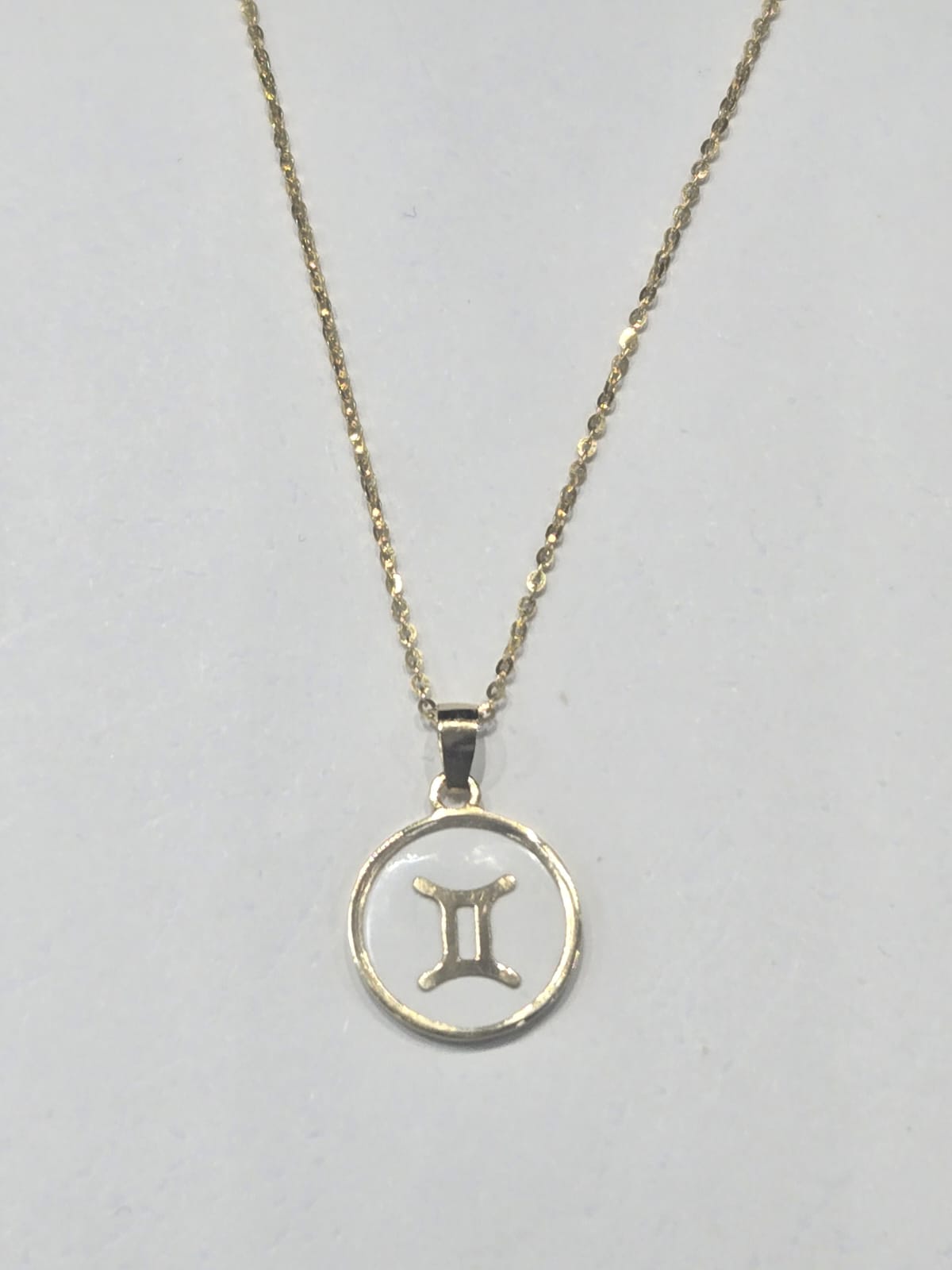Pendant ''Less is more'' gold №79