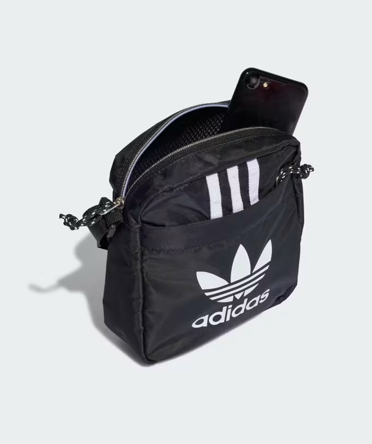 Bag «Adidas» IT7600