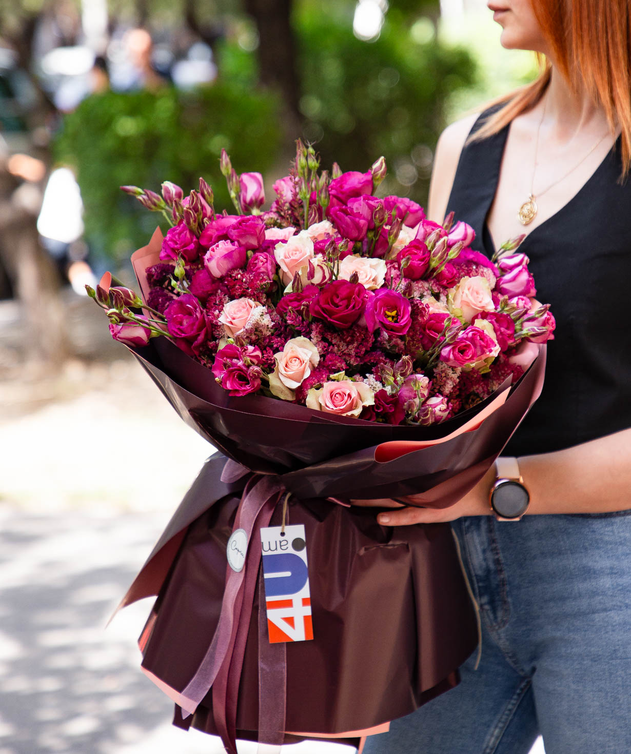 Bouquet «Koganei» with roses and lisianthuses