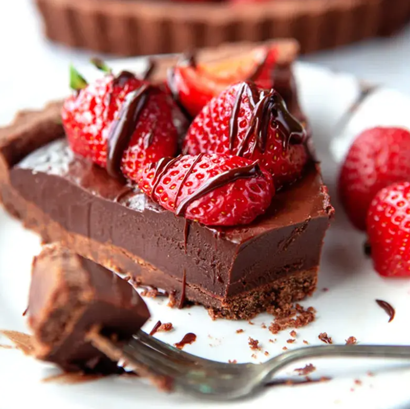 Abu Dhabi․ cake №032 Chocolate Strawberry Tart
