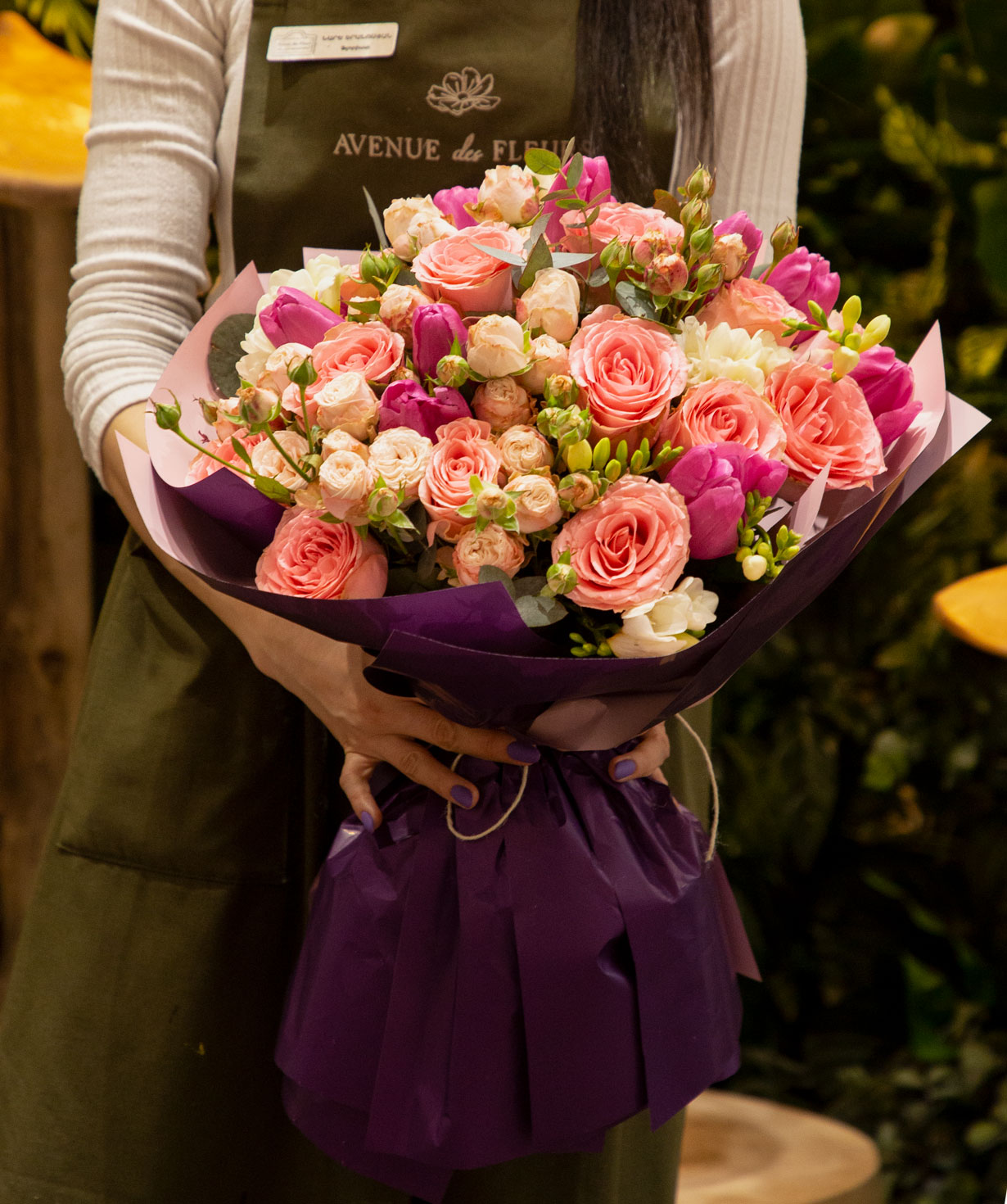 Bouquet ''Lancaster'' with roses