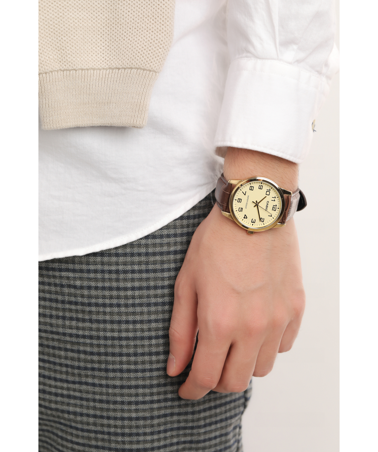 Wristwatch `Casio` MTP-V001GL-9BUDF