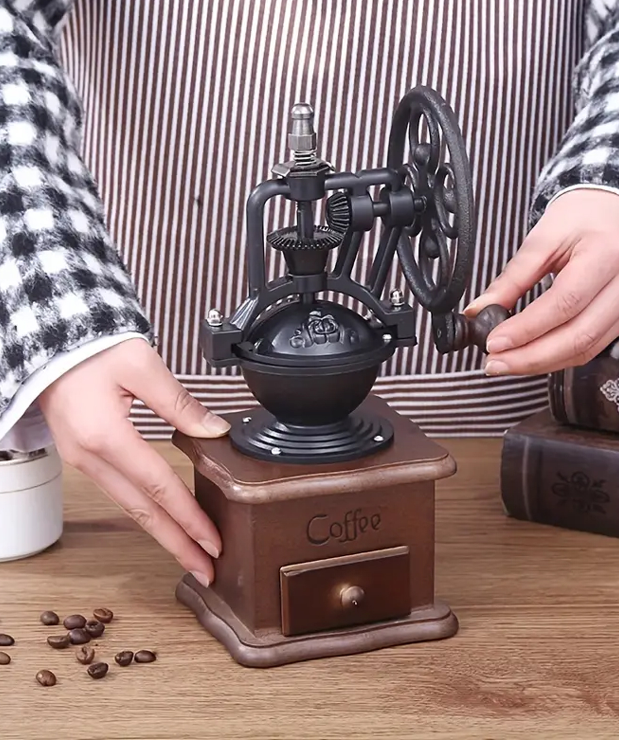 Vintage Grinder «Gift Store» Coffee