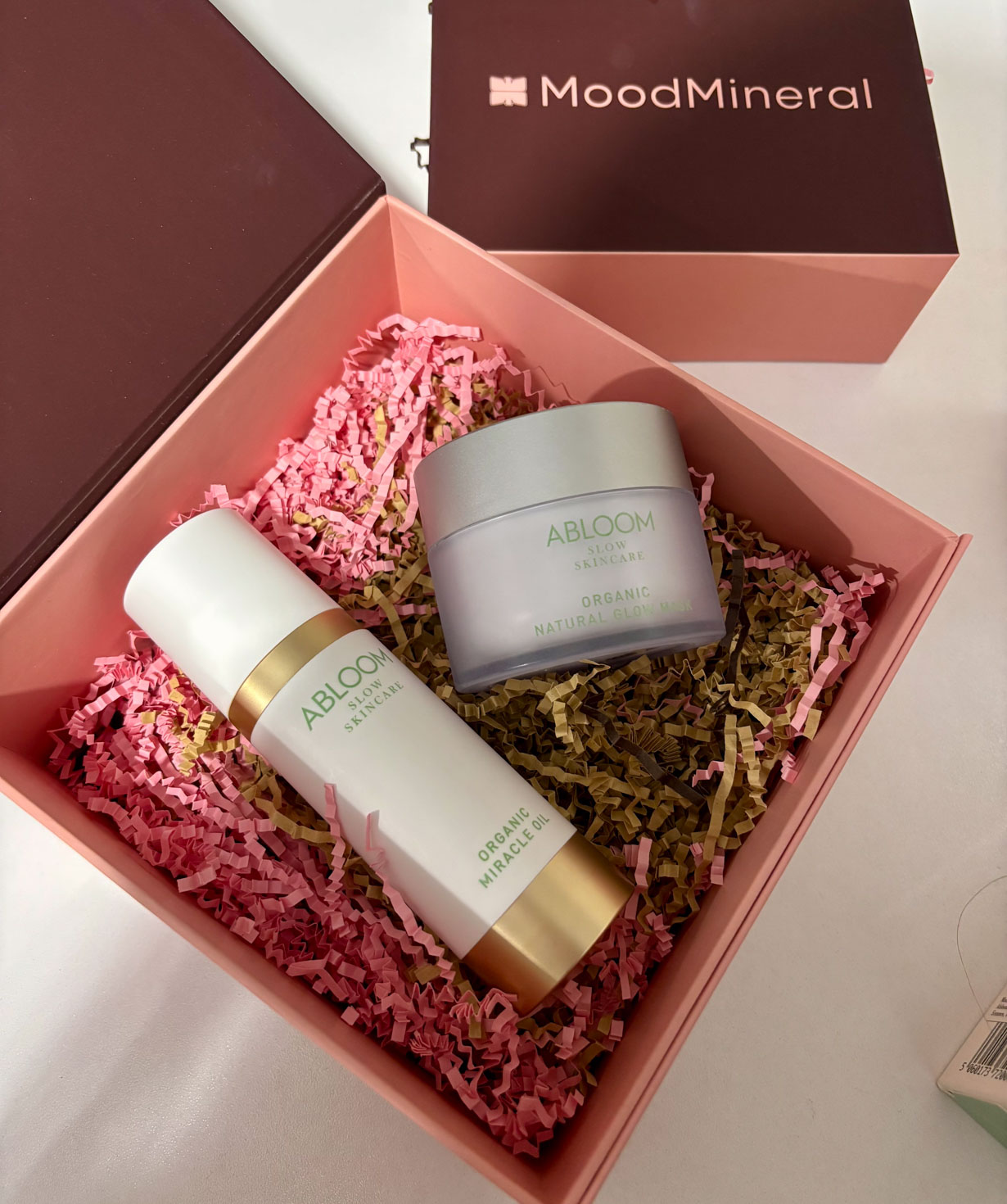 Gift Box with Skincare Products №4