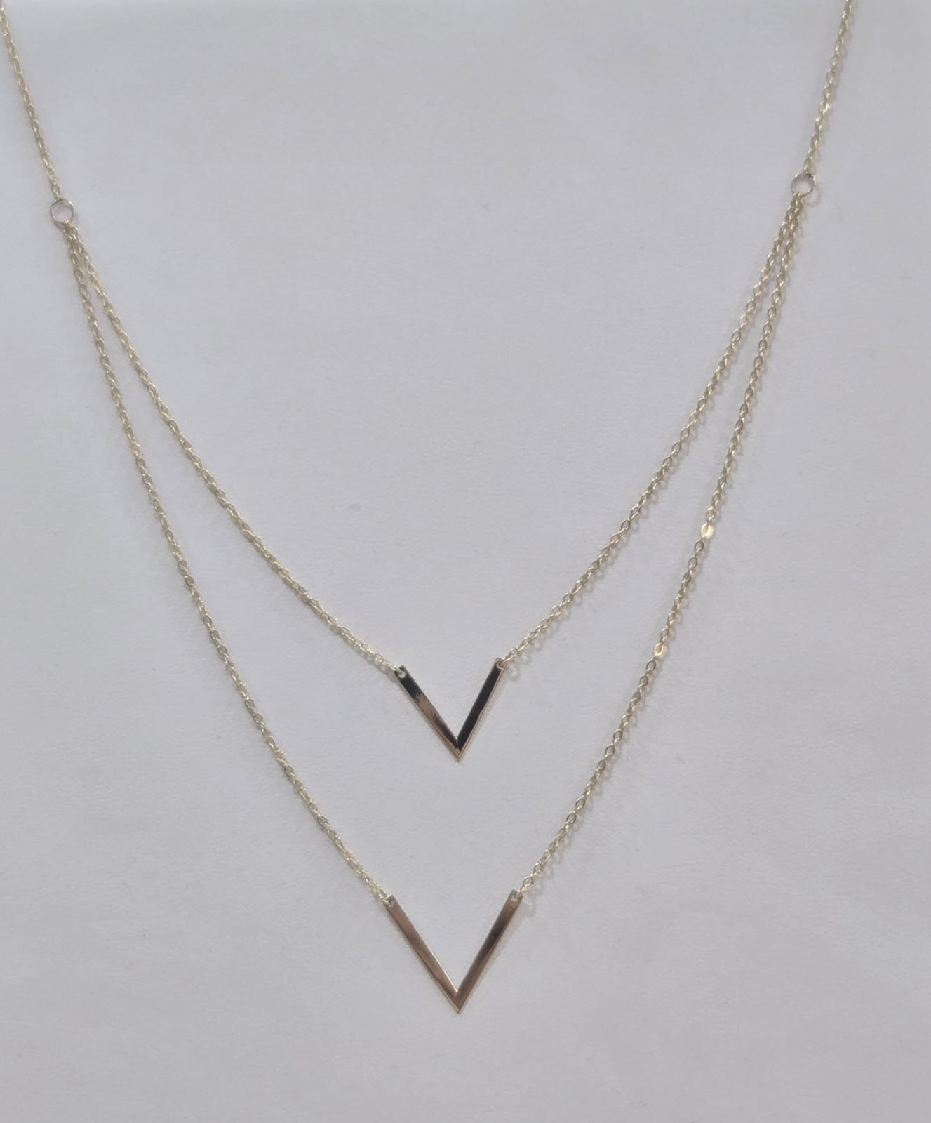 Վզնոց «Less is more» ոսկյա №149