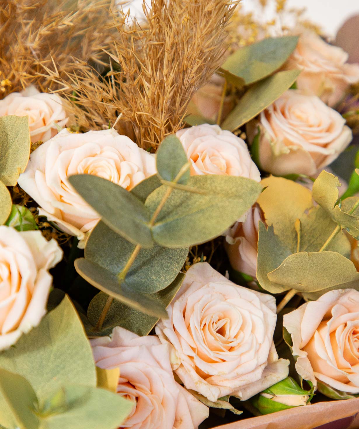 Букет «Ханси» с кустовыми розами