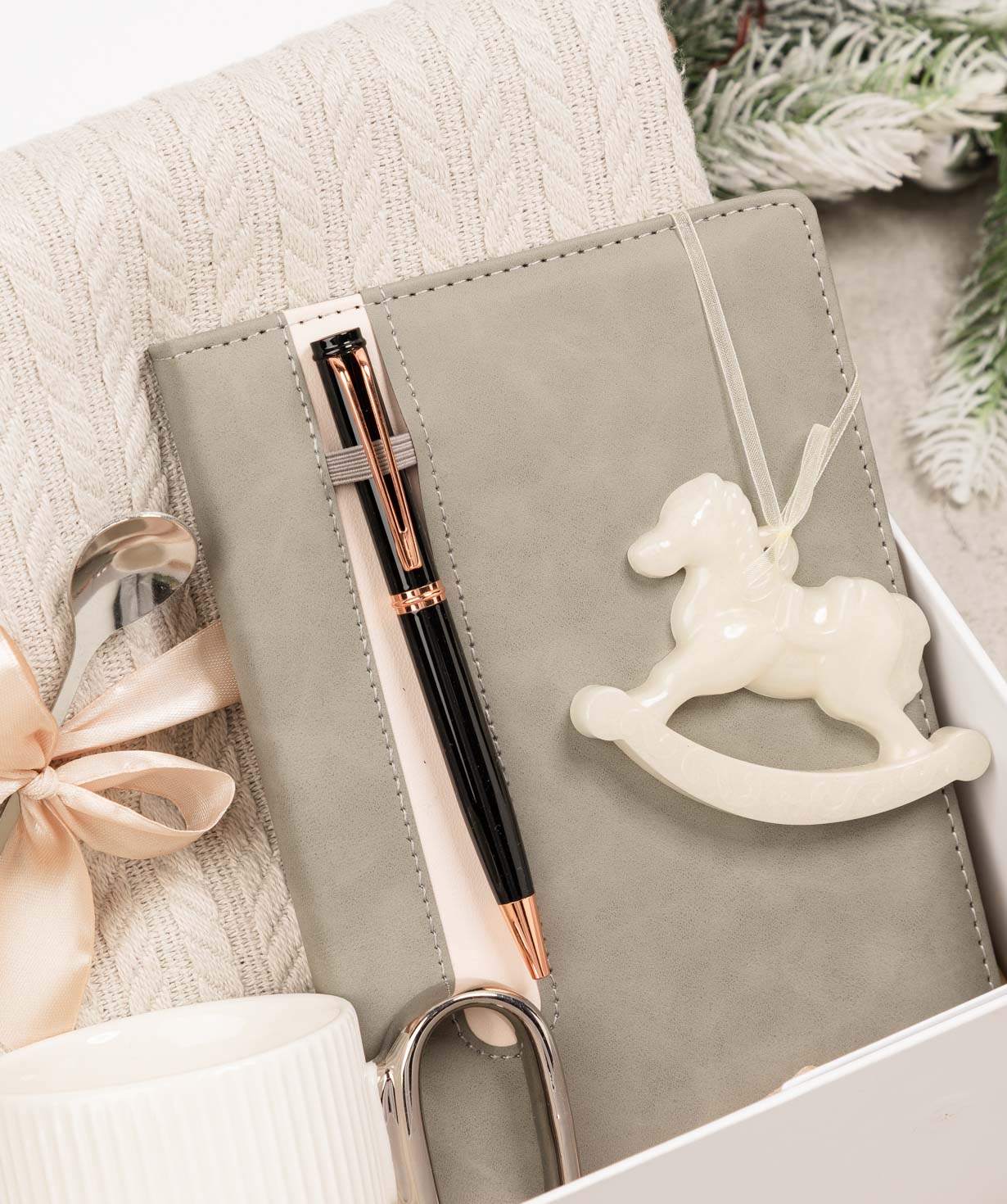 Նվեր տուփ «THE BOX» №547 Ամանորյա