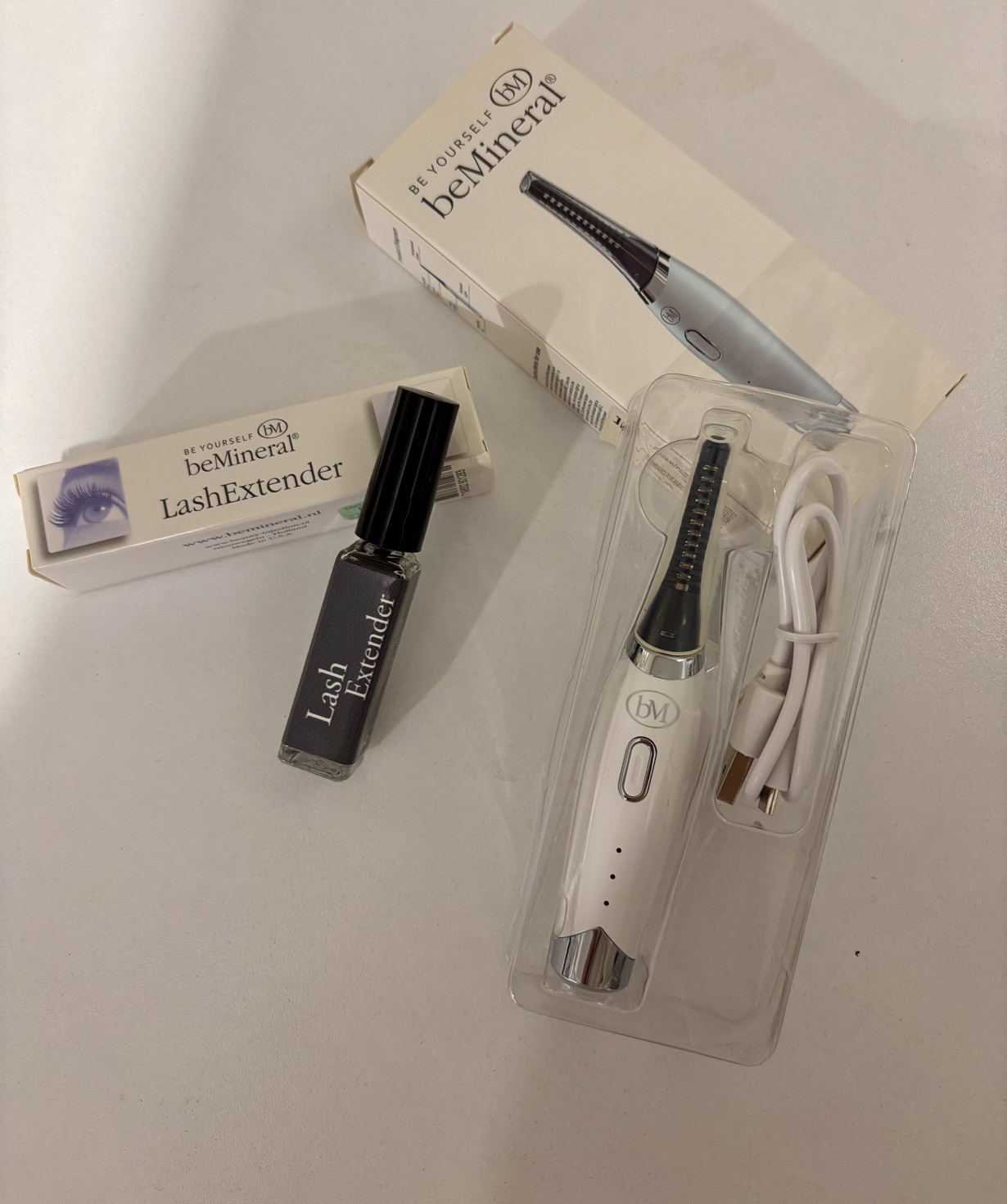 beMineral Heated Eyelash Curler Set