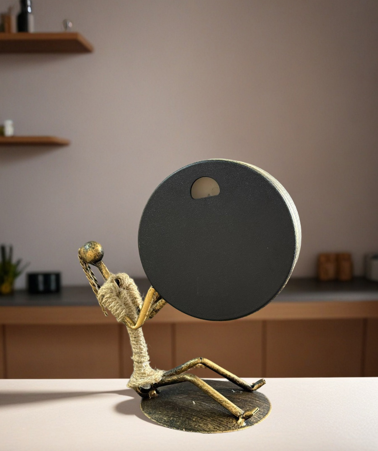 Table clock «Moonlight» Holding Time, golden