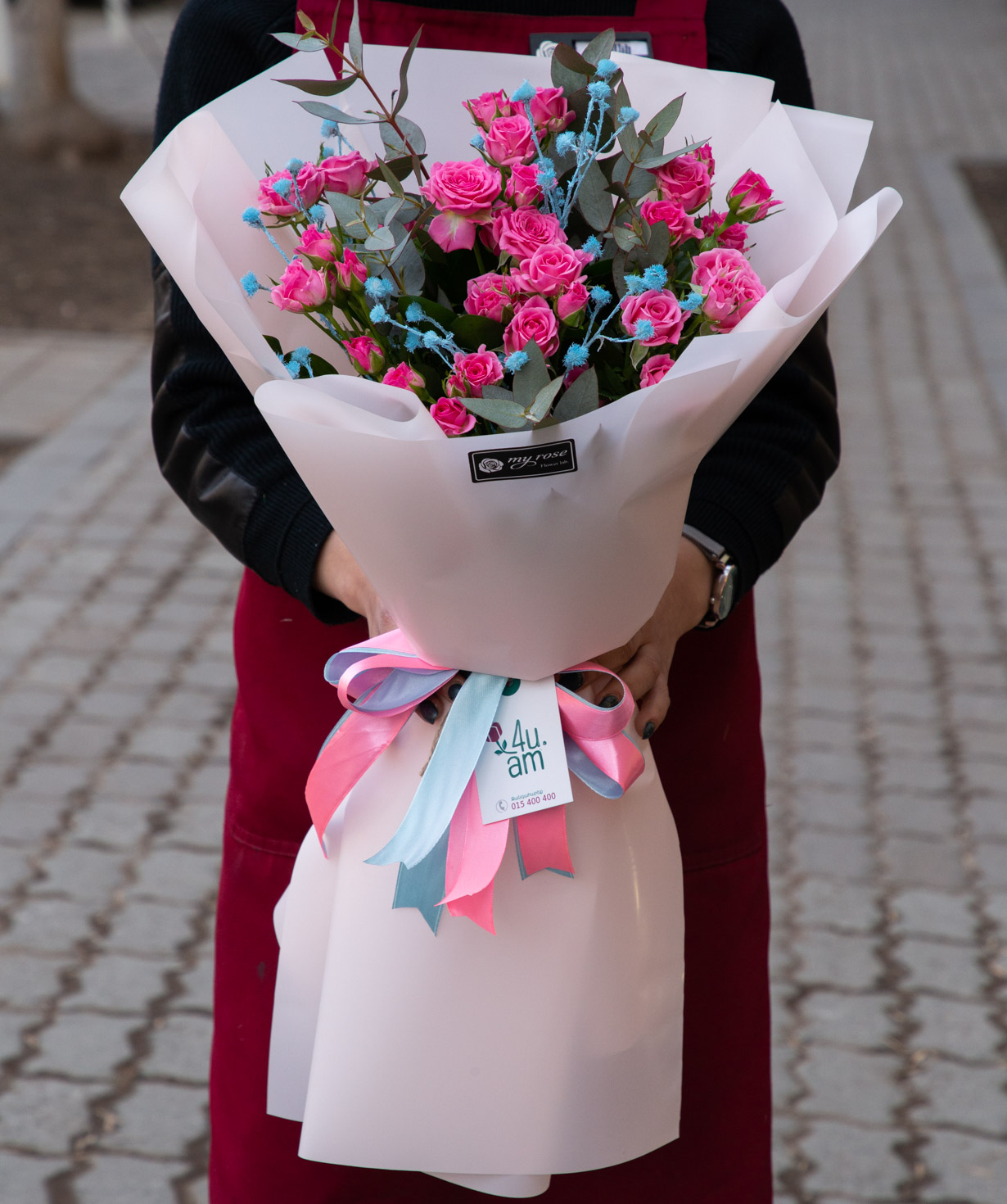Bouquet `Sahab` with roses