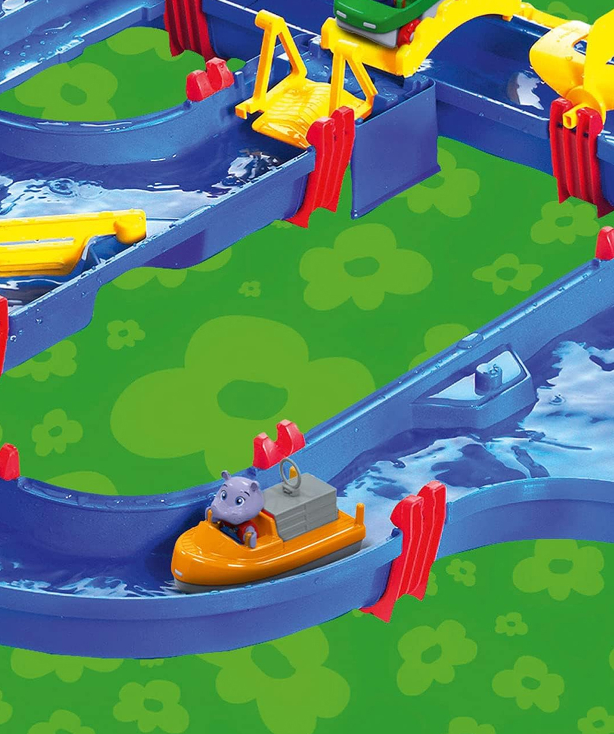 Ջրային խաղ «AquaPlay» Նավահանգիստ