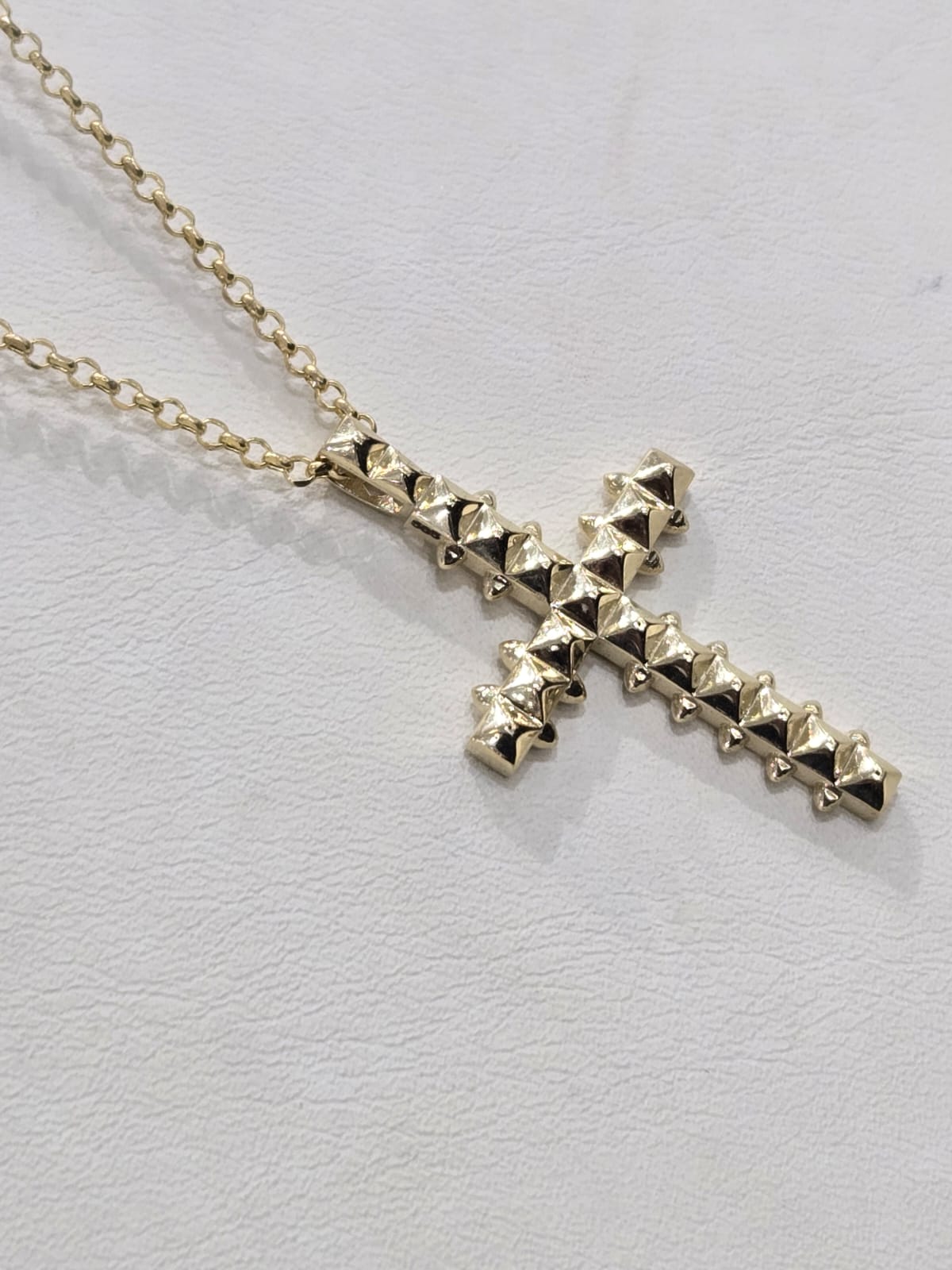 Pendant ''Less is more'' gold №84