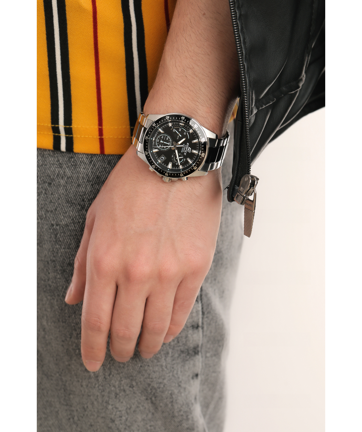 Wristwatch `Casio` EFV-540SBK-1AVUDF