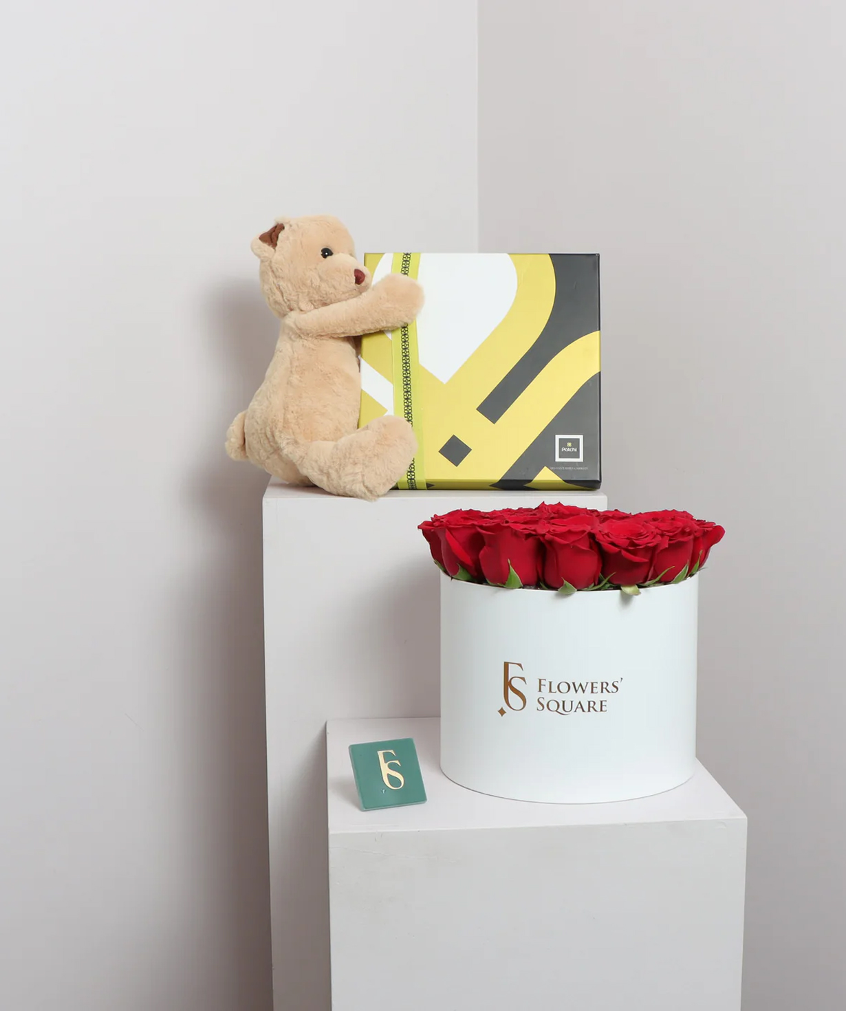 Dubai. Composition №074 with roses and Patchi chocolates