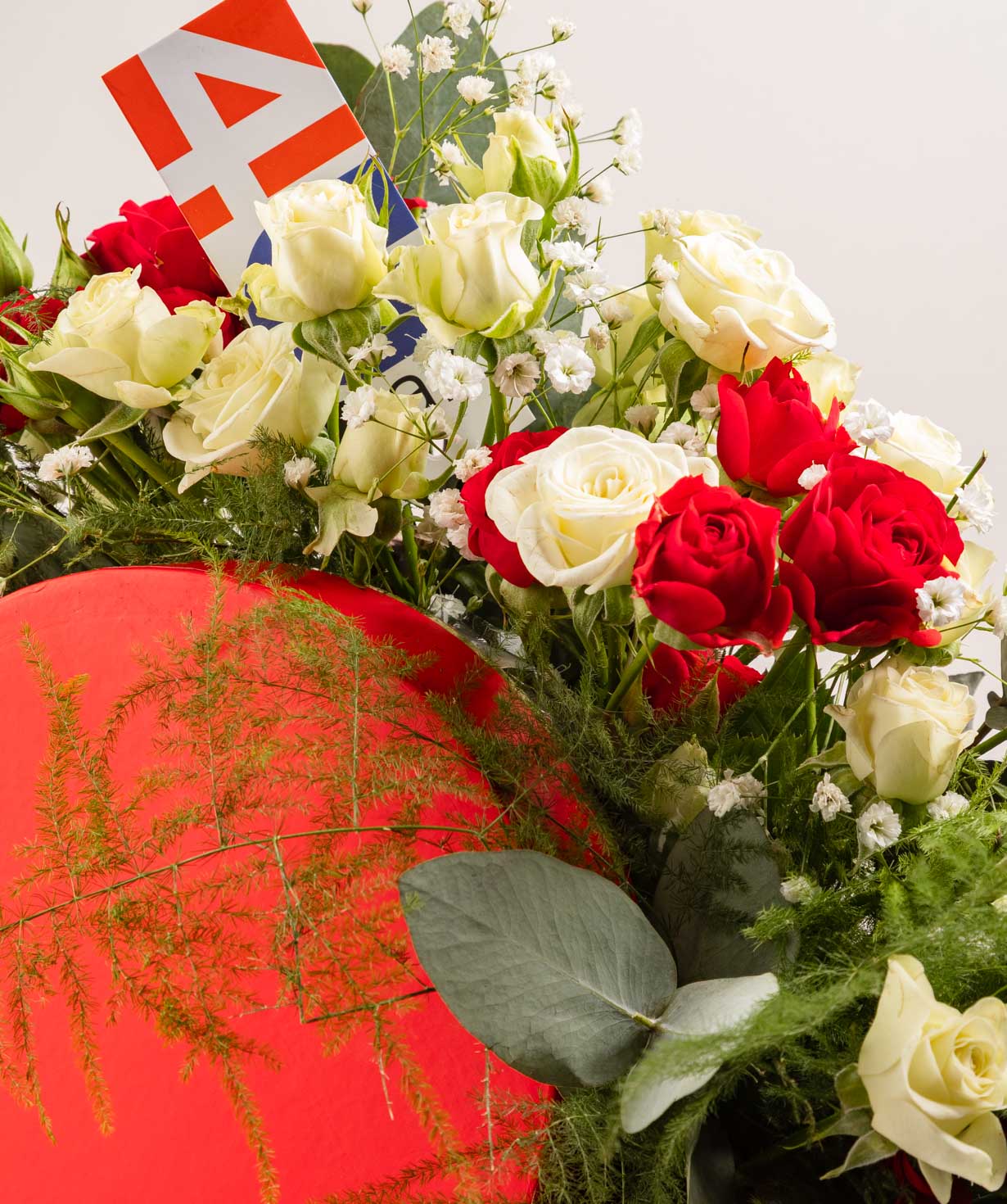 Композиция «Asco» из кустовых роз