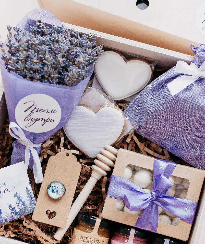 Moscow. Gift box №053 Lavender cloud
