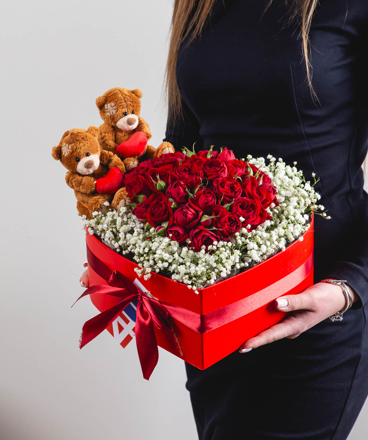 Composition «Madeira» with spray roses and teddy bear