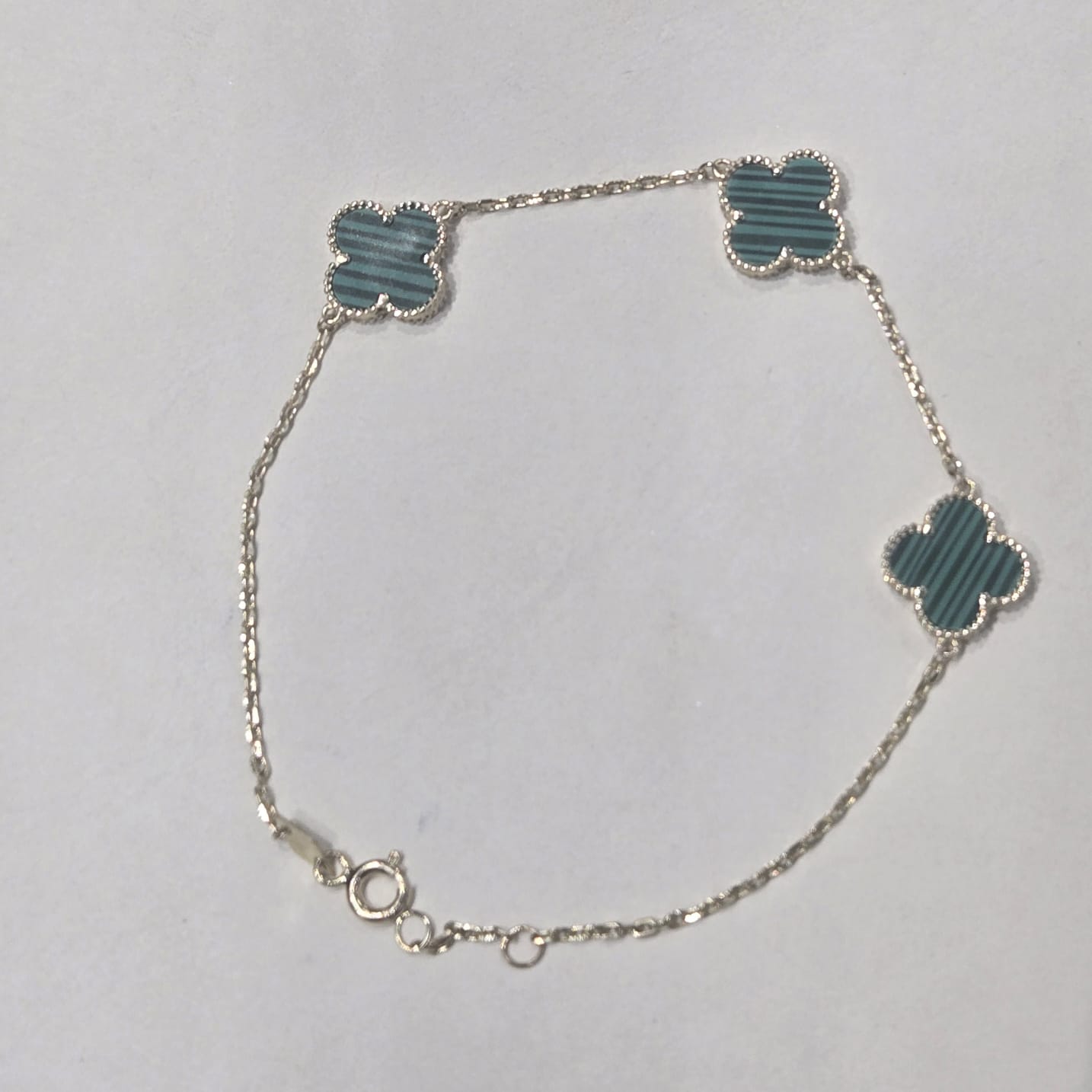 Bracelet `Less is more` gold №146