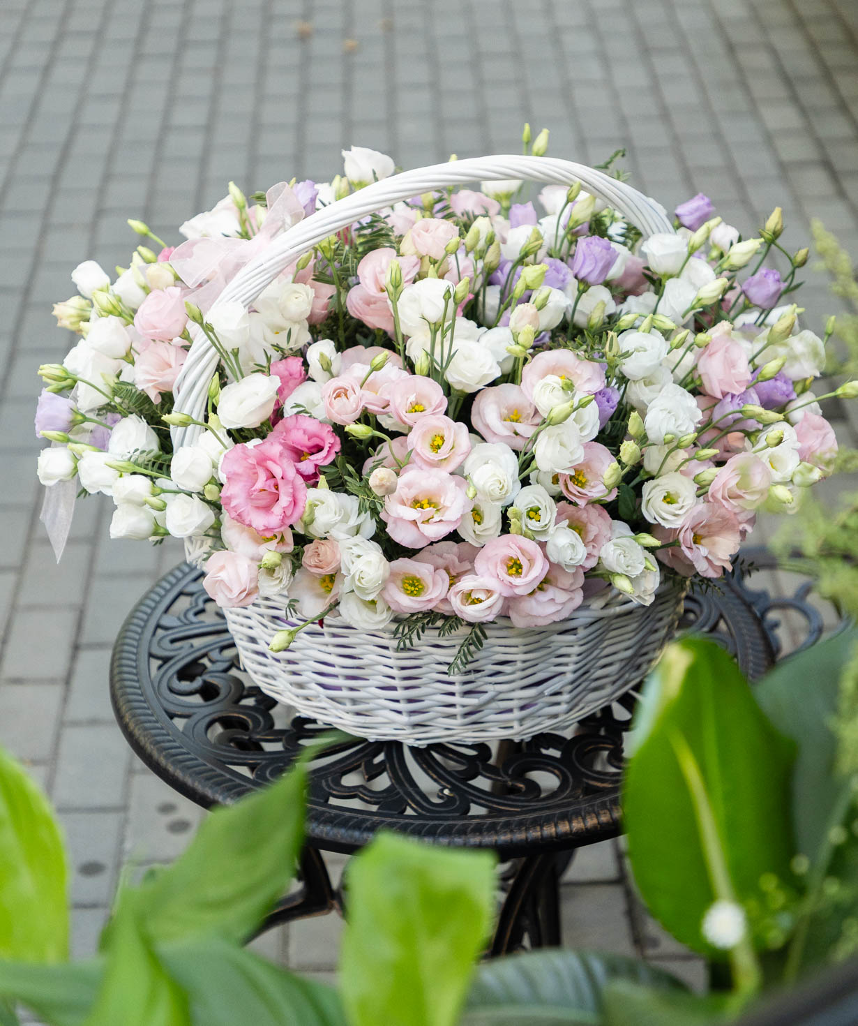 Floral composition «Green House» with Lisianthus №18