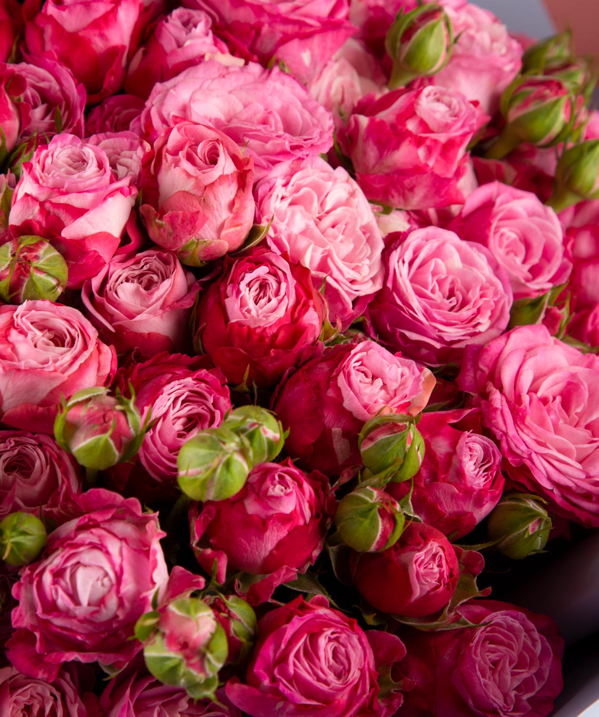 Ծաղկեփունջ «Անադիր» փնջային վարդերով