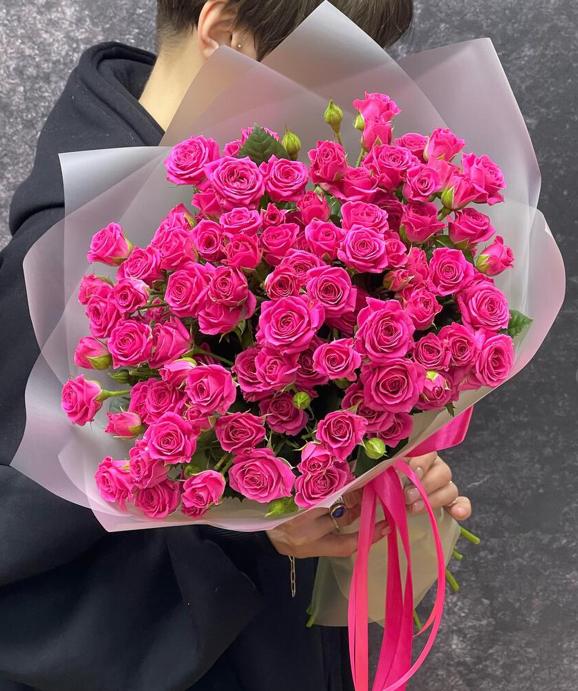 Moscow. bouquet with roses №032