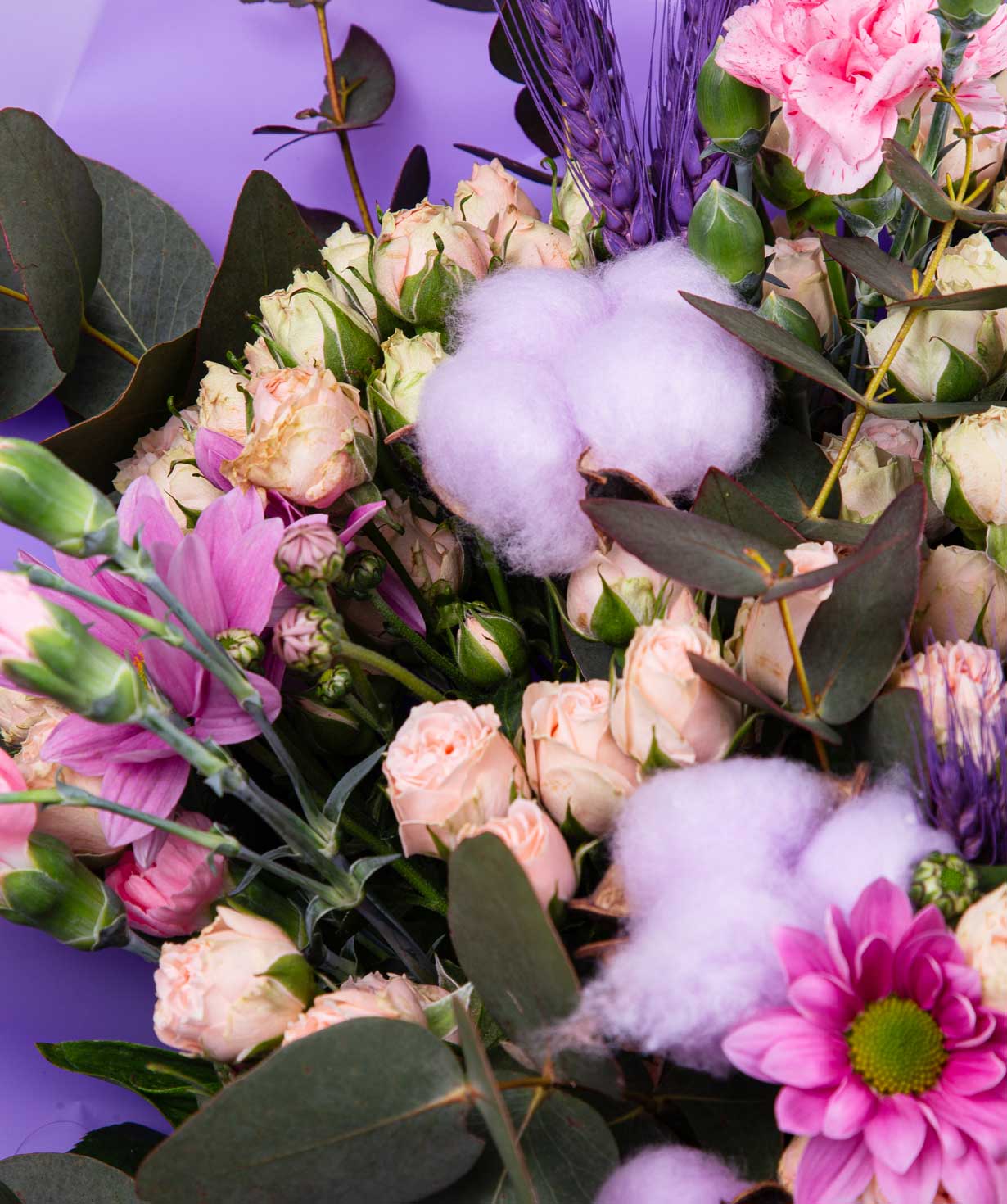 Bouquet «Skiathos» with spray roses and dianthus