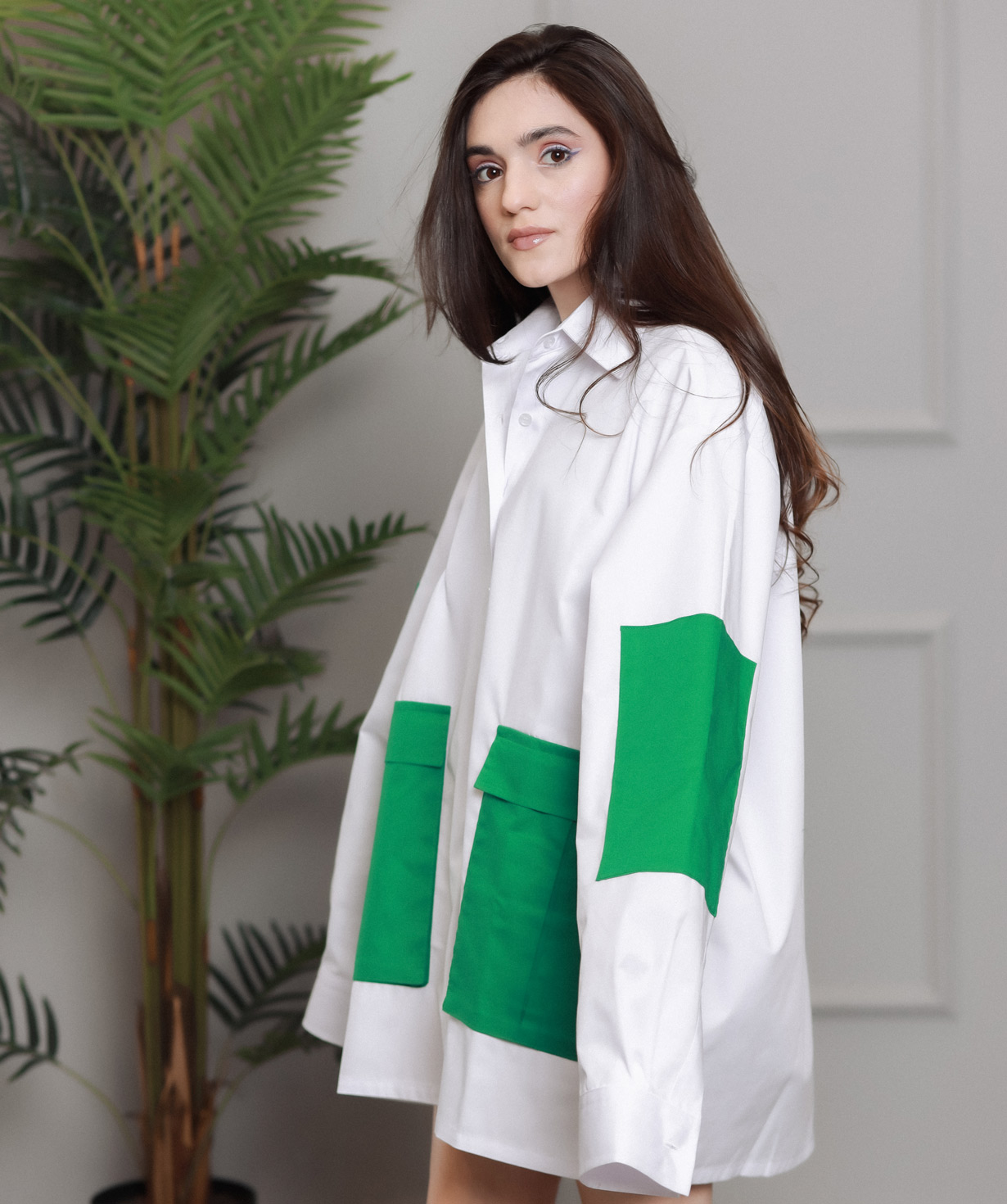 Рубашка «Хачатрян» бело-зелёная №2