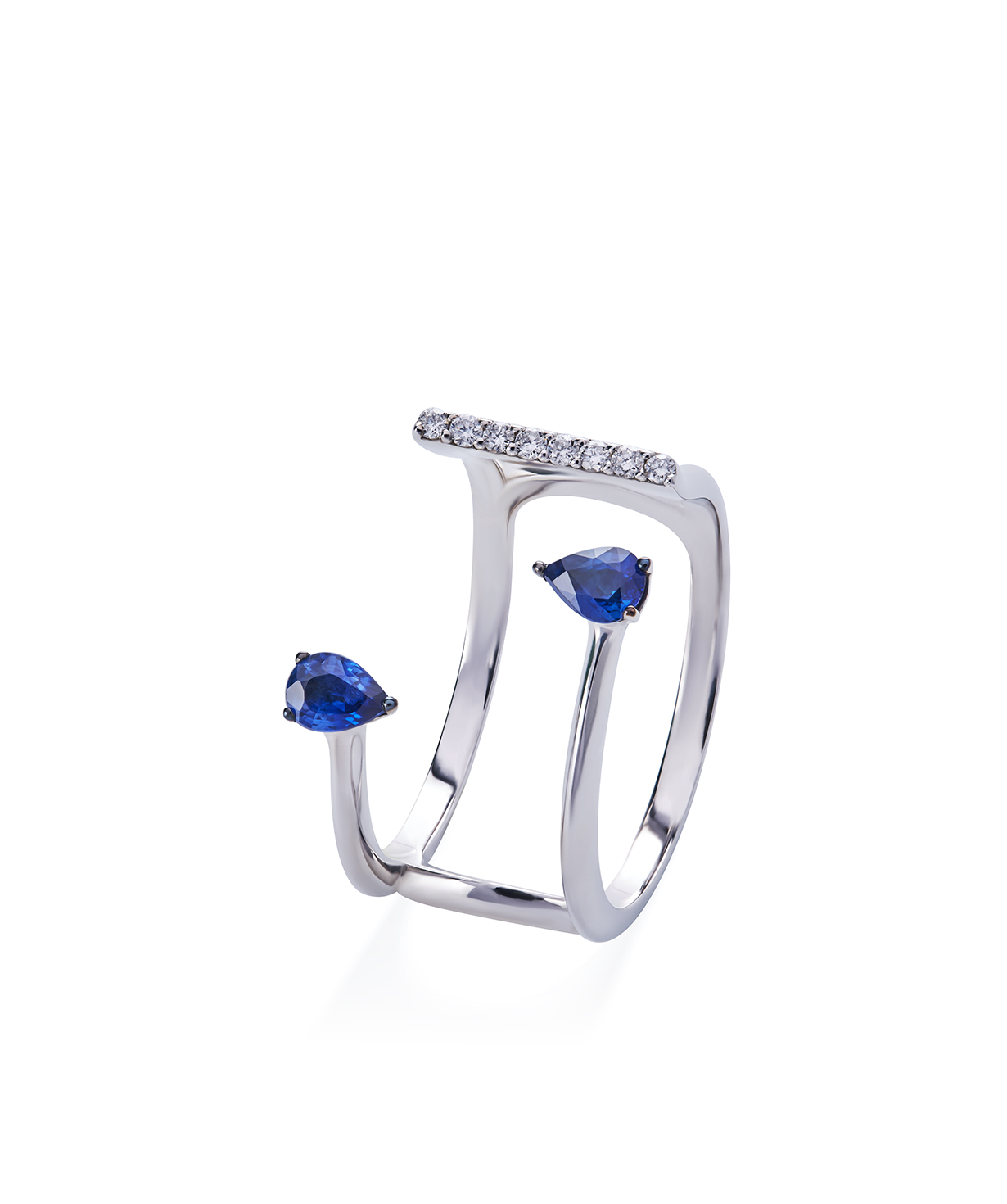 Ring `Lazoor` golden, with diamonds and sapphires №25