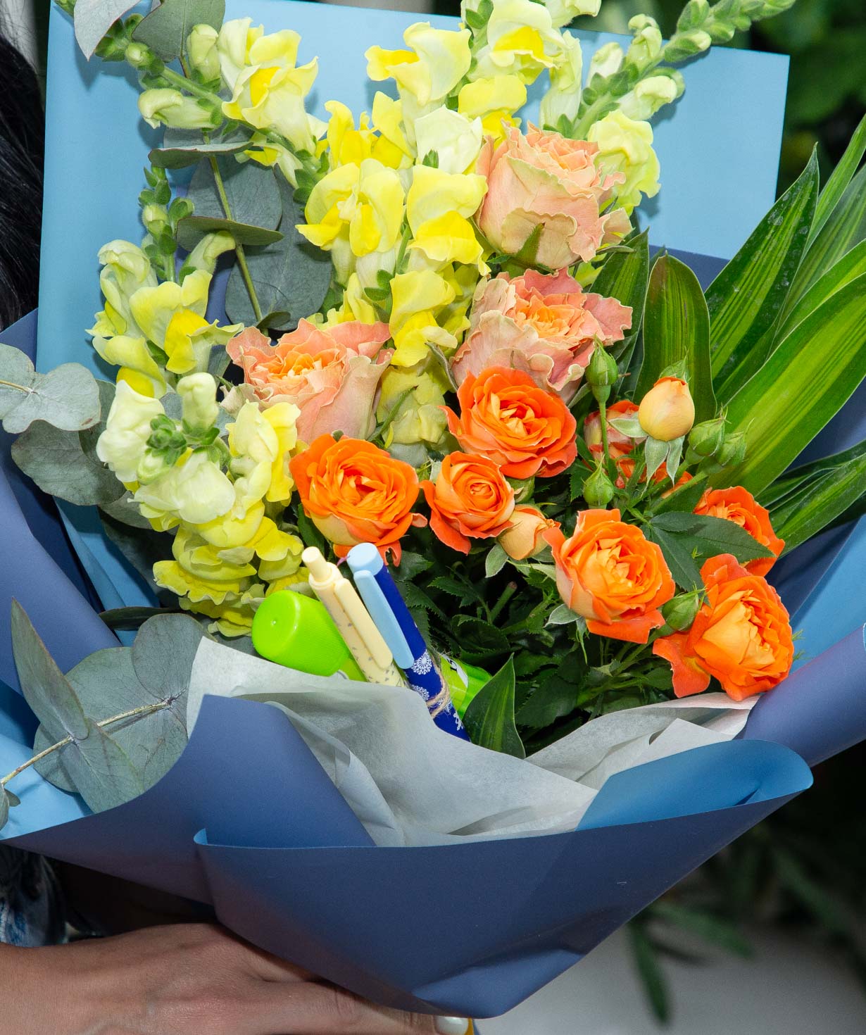 Bouquet «Gemiler» with spray roses